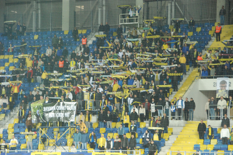 ANKARAGÜCÜ - EROKSPOR TARAFTAR RESİMLERİ