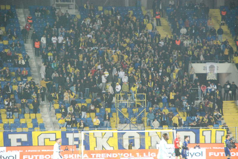 ANKARAGÜCÜ - EROKSPOR TARAFTAR RESİMLERİ