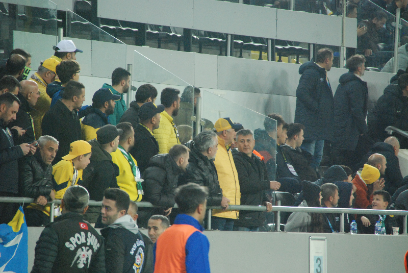 ANKARAGÜCÜ - EROKSPOR TARAFTAR RESİMLERİ