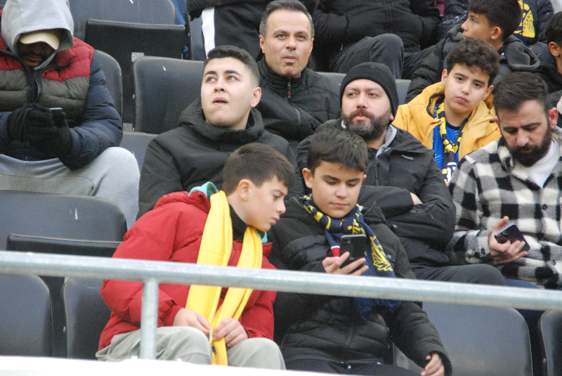 ANKARAGÜCÜ-PENDİKSPOR TARAFTAR FOTOLARI