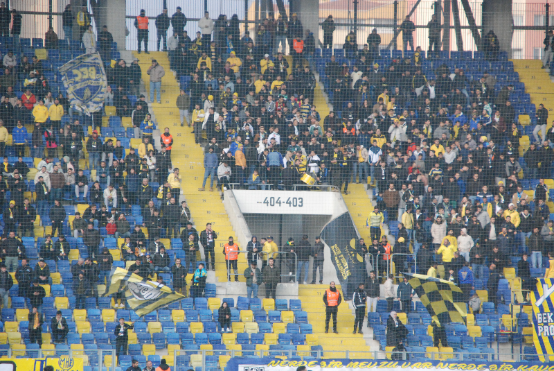 ANKARAGÜCÜ-PENDİKSPOR TARAFTAR FOTOLARI