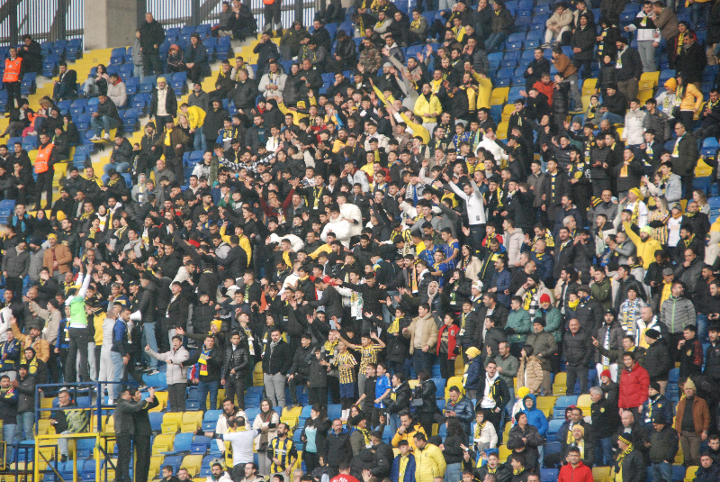 ANKARAGÜCÜ-PENDİKSPOR TARAFTAR FOTOLARI