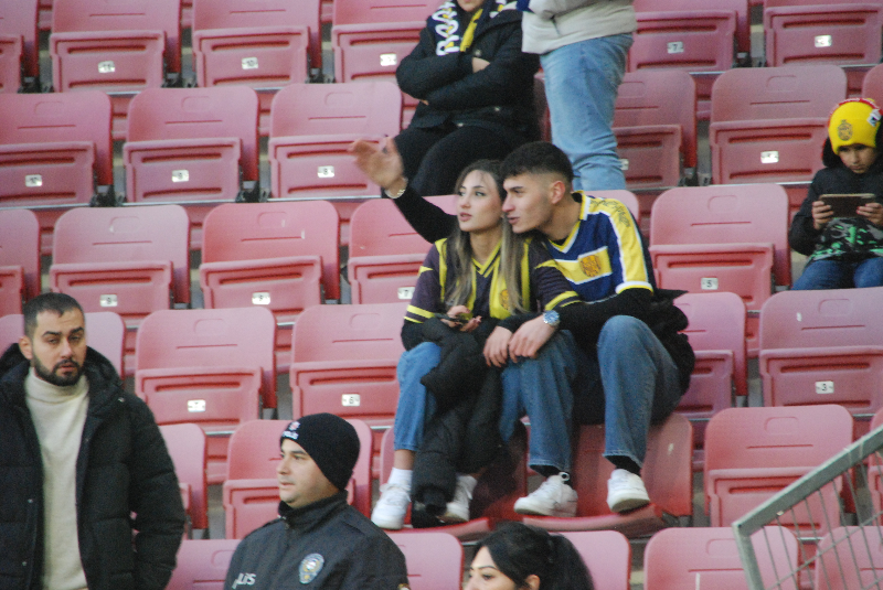 ANKARAGÜCÜ-PENDİKSPOR TARAFTAR FOTOLARI