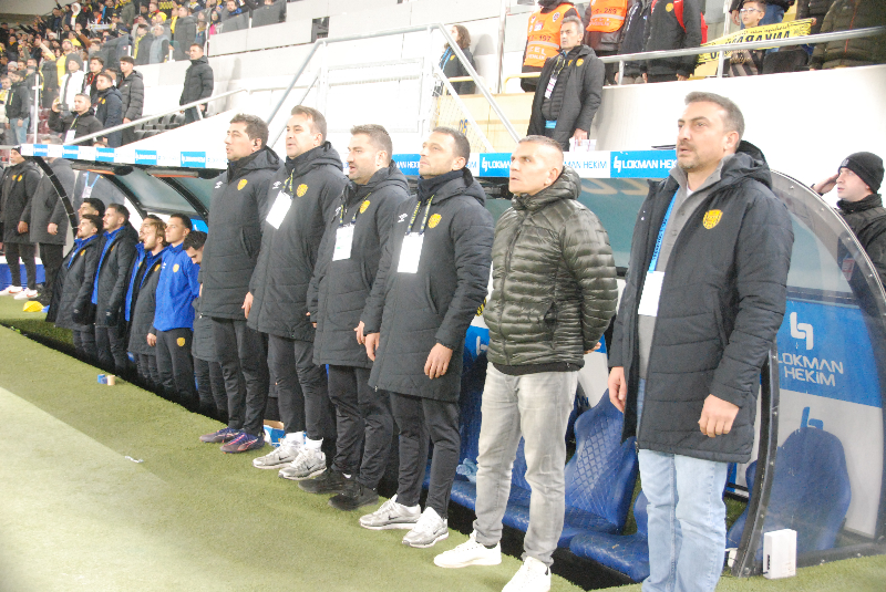 ANKARAGÜCÜ - MANİSA FK maçından
