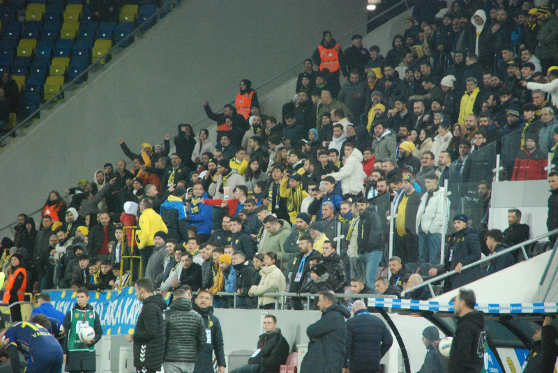 ANKARAGÜCÜ - MANİSA FK maçından