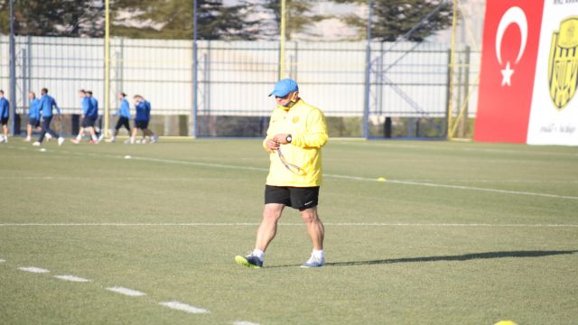 Ankaragücü, Necati Erkmen yönetiminde çalıştı