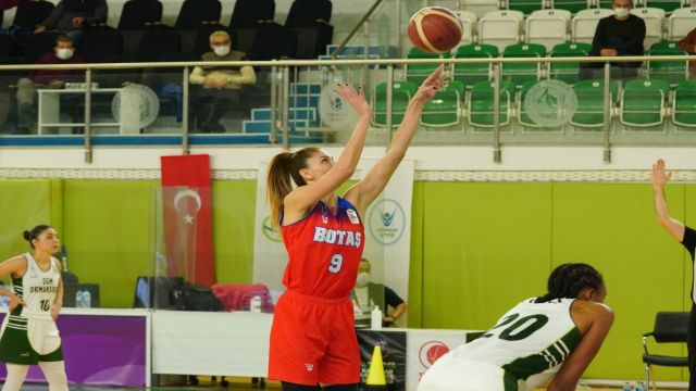 Derbinin galibi BOTAŞ Spor 64-60