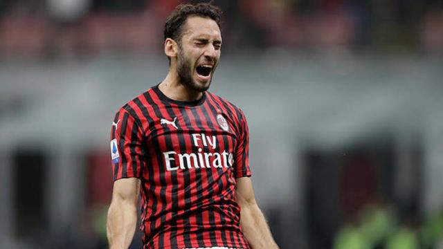 Juventus, Hakan Çalhanoğlu'un peşinde