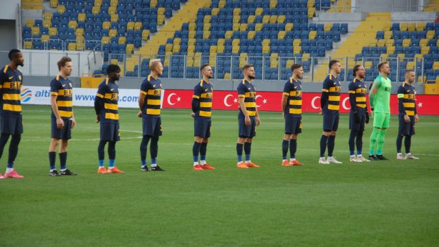 Ankaragücü, Kadıköy'de puan arıyor