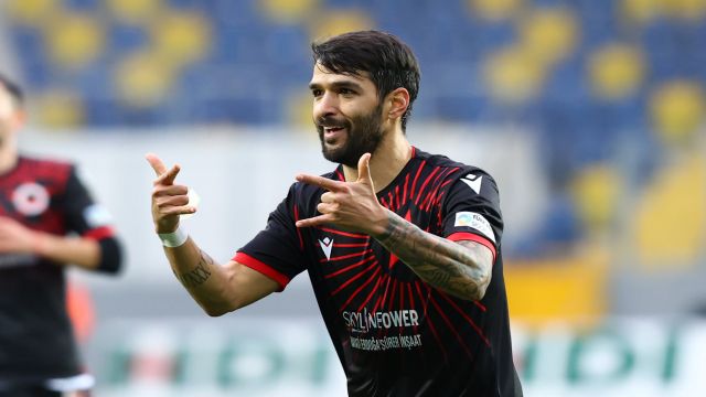 Daniel Candeias: "Bu sezon kendimi evimde gibi hissediyorum"