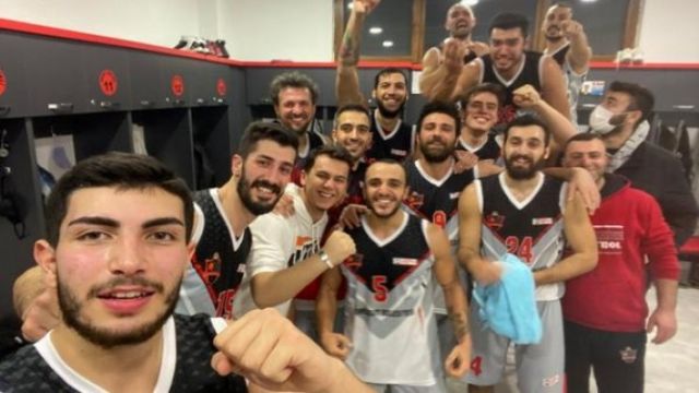 Etimesgut, Mersin'e fark attı 72-44