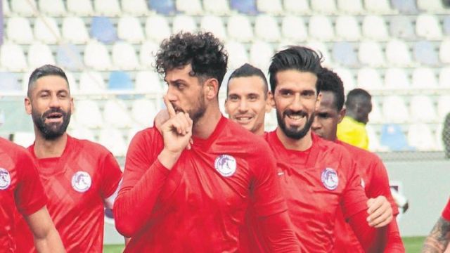 Samet Akaydın yuvadan uçabilir