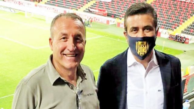 Fatih Mert ve Faruk Koca canlı yayında soruları cevapladılar