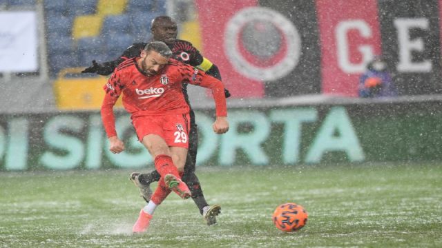 Gençler'den ağır yenilgi 0-3