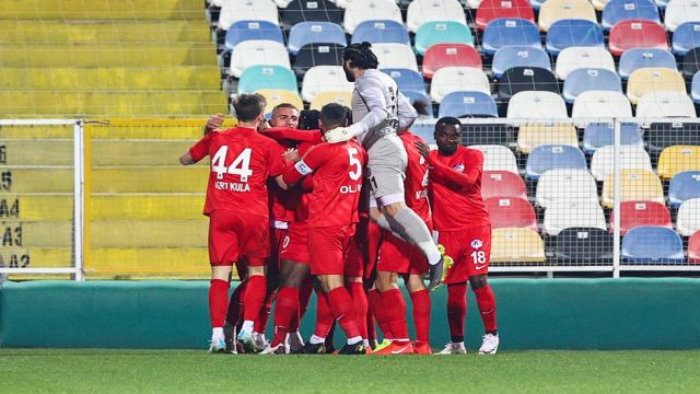 Keçiörengücü'nün İzmir şovu 4-0