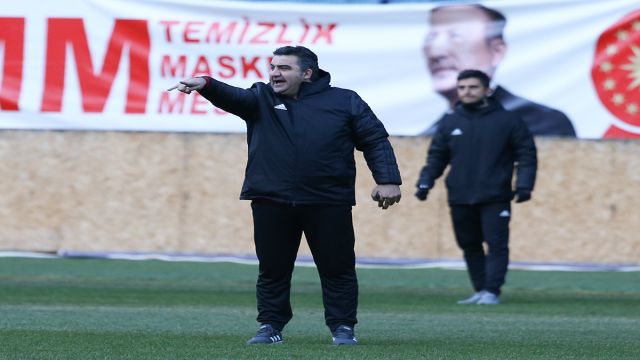 Ümit Özat: "Kimseye karşı dürüst olmanın bir anlamı yok"