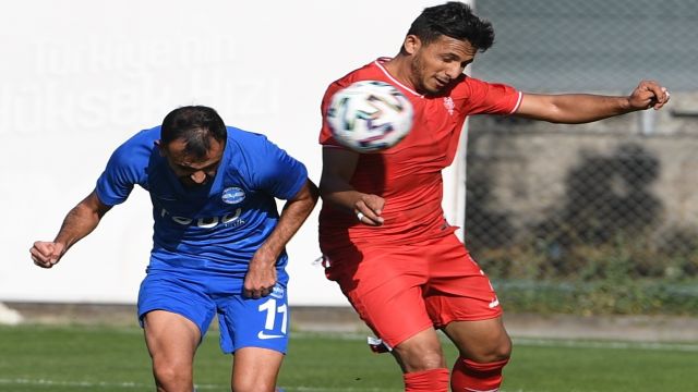 Ankara Demirspor lider Manisa'dan puanı söktü aldı 1-1