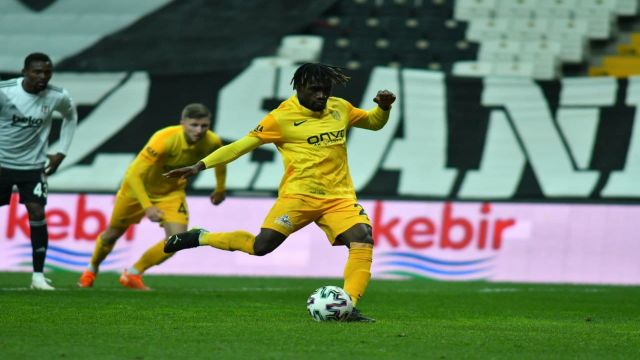Ankaragücü pes etmez! Kartal'ı uçurmadı 2-2