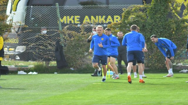 Güçlüler, Konyaspor maçının hazırlıklarını tamamladı