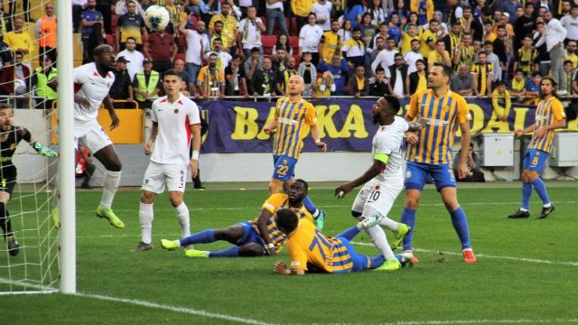 MKE Ankaragücü - Gençlerbirliği derbisinin hakemi belli oldu