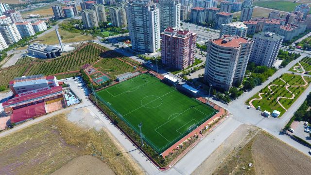 Yaşamkent'teki Şenol Güneş Spor Tesisi yeniden açıldı