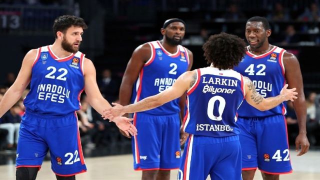 Anadolu Efes, Dörtlü Final'de