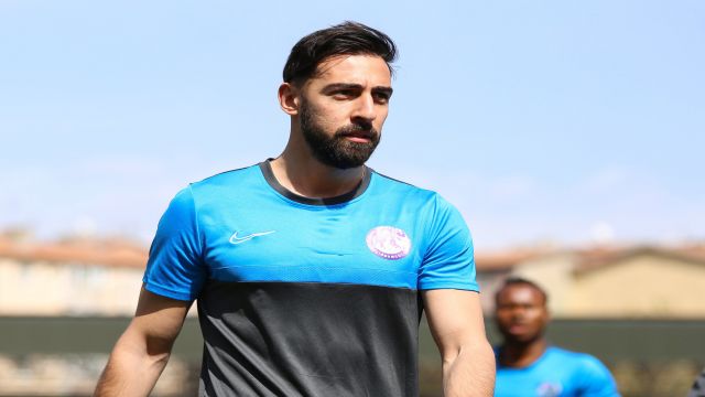 Fatih Solmaz: "Terimizin son damlasına kadar savaşıp play-off’a kalmak istiyoruz”