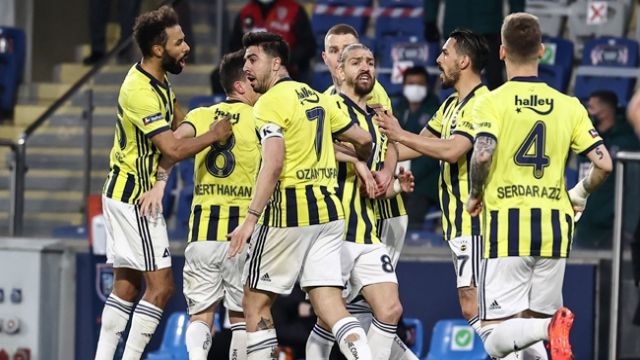Fenerbahçe'de, MKE Ankaragücü maçının 11'i şekilleniyor