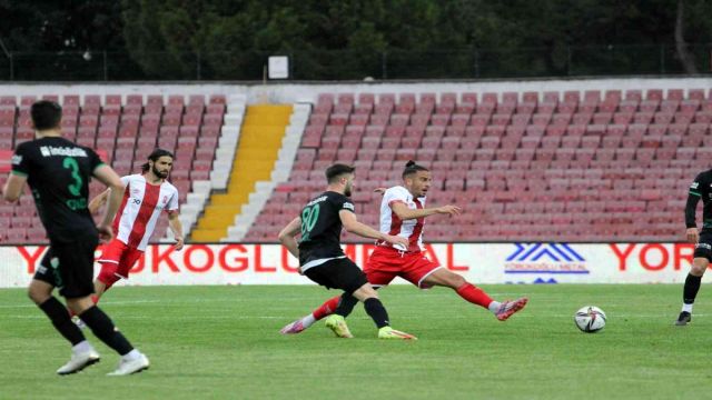 Bursaspor, Balıkesir'de güldü