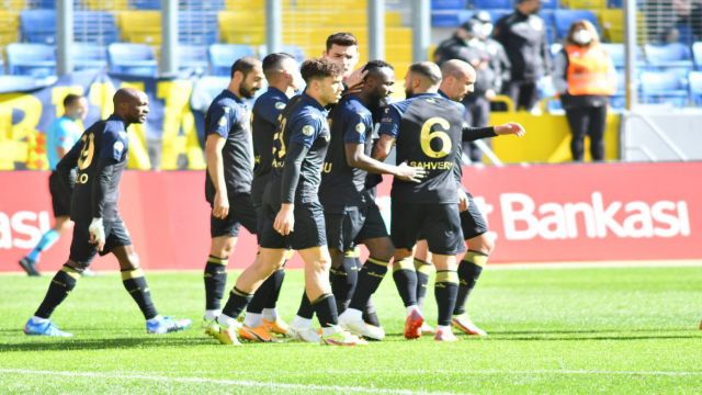 Ankaragücü, 8 eksiği olan Sivasspor karşısında tur arıyor