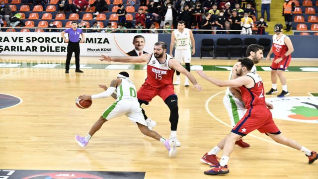 Mamak parkede farklı kazandı