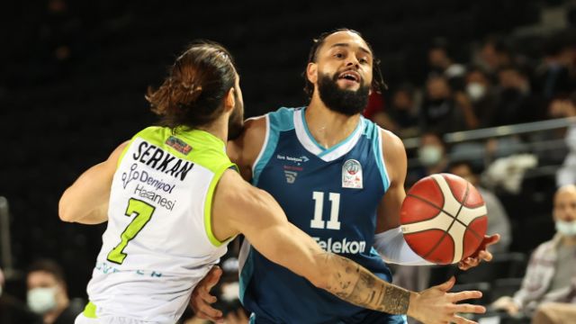 Türk Telekom kendine geldi 94-72