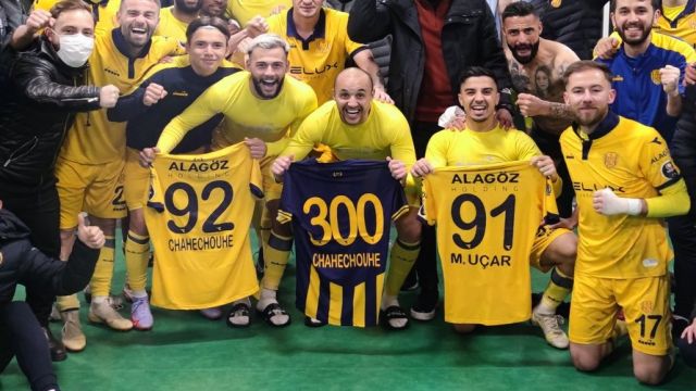 Aatıf Chahechouhe 300.maçına çıktı