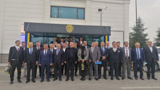 Kamu Güçlüler Platformu Ankaragücü'nü ziyaret etti