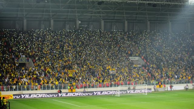 Kulüp kararı, taraftar biletleri bekliyor...