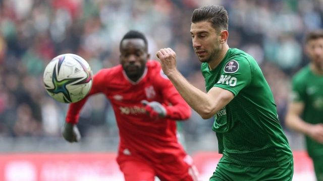 Onur Atasayar, Bursaspor'a veda etti