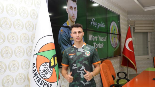 Alanyaspor'dan ilk transfer