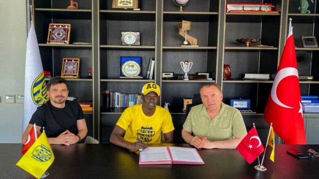 Lamine Diack resmen Ankaragücü'nde !