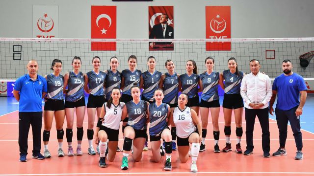 Ankara Büyükşehir kadın voleybol takımı ilk maçına çıktı