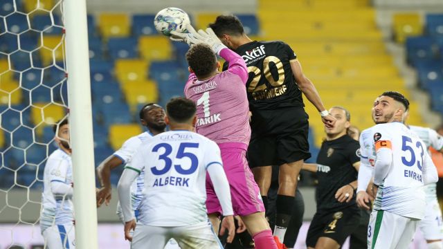 Gençlerbirliği 1 - Ç.Rizespor 1 (İkinci yarı devam ediyor)