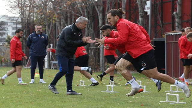 Gençlerbirliği, İzmir'e 3 eksikle gitti