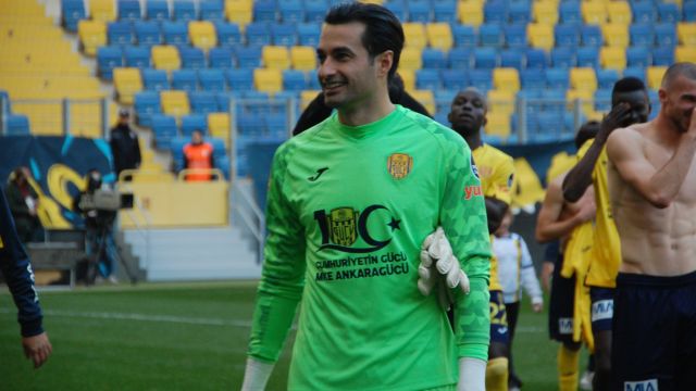 Gökhan Akkan'ın mutlu günü...