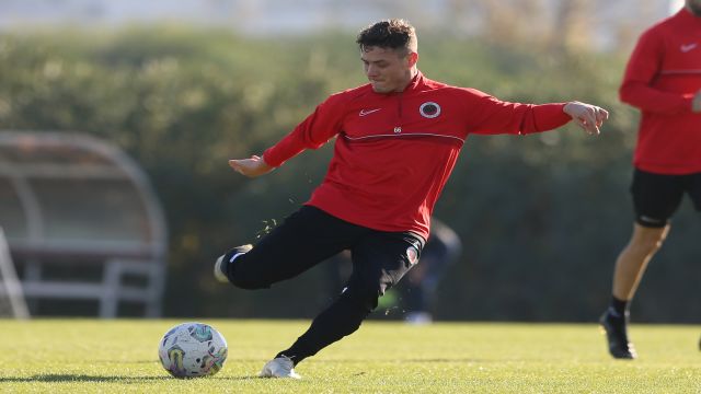 Gabriel Torje antrenmana çıktı