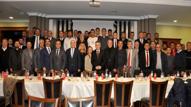 AASKF, iftar programı ve plaket töreni için bir araya geldi