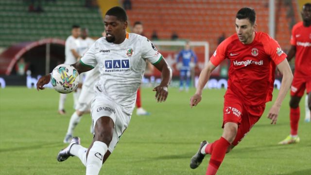 Corendon Alanyaspor: 1 - HangiKredi Ümraniyespor: 0