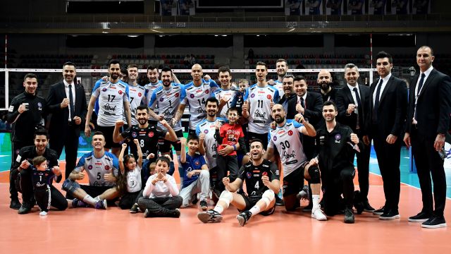 İlk raunt Halkbank’ın