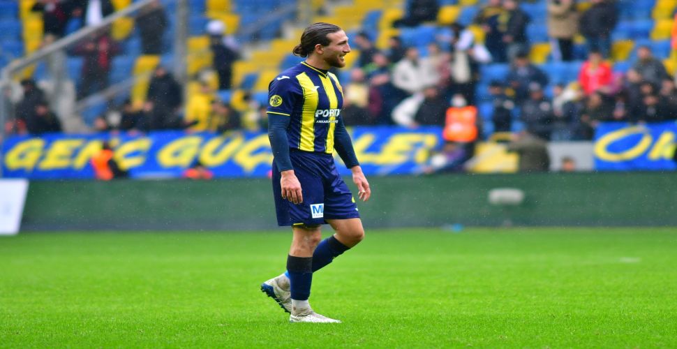 Atakan Çankaya, sezon sonu mesajında ayrılık sinyali verdi...