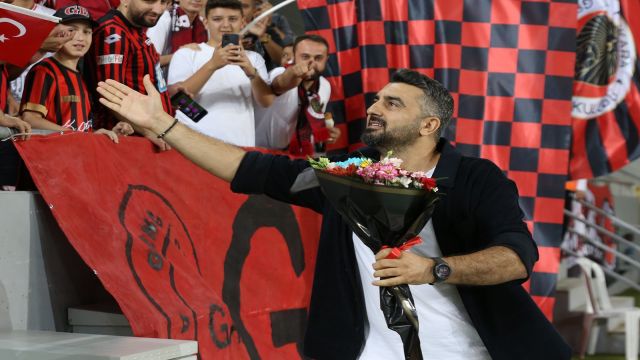 Kaloğlu: "Bazen futbol şansının da yanınızda olması gerekiyor"