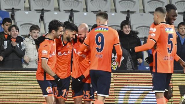 RAMS Başakşehir, evinde Siltaş Yapı Pendikspor’u 4-1 yendi
