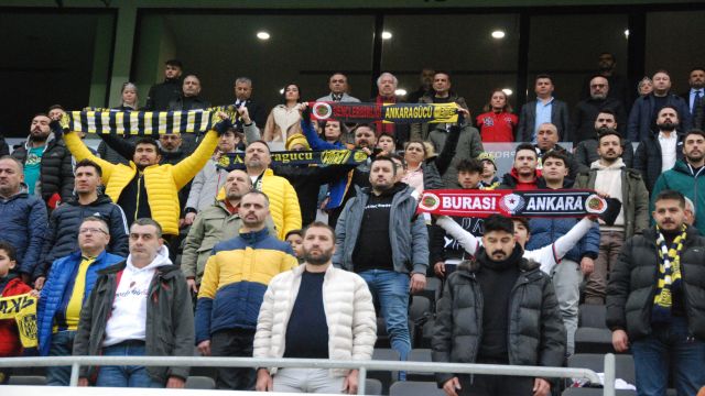 TSYD Kupası'nda yaklaşık 3000 taraftar vardı...